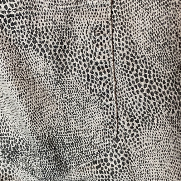 Chico’s snake pattern jeans - Picture 9 of 9